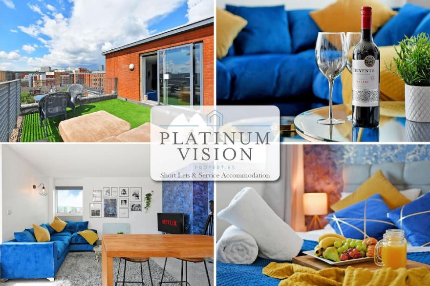 ★ Sheffield City Centre Penthouse With Private Rooftop Terrace + FREE Parking ★