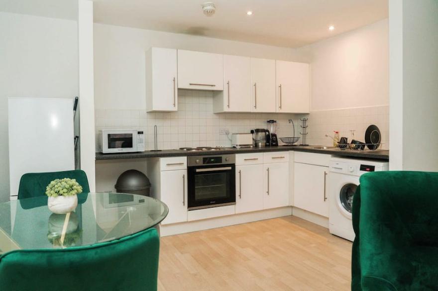 Stunning, Cozy And Modern 2bedroom Apartment In The Heart Of Manchester.