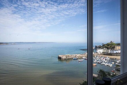 Pieces of Eight - 2 Bedroom Apartment - Tenby