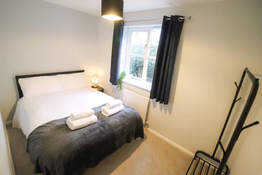 BookedUK: New 2 Bedroom Flat In Bishop's Stortford