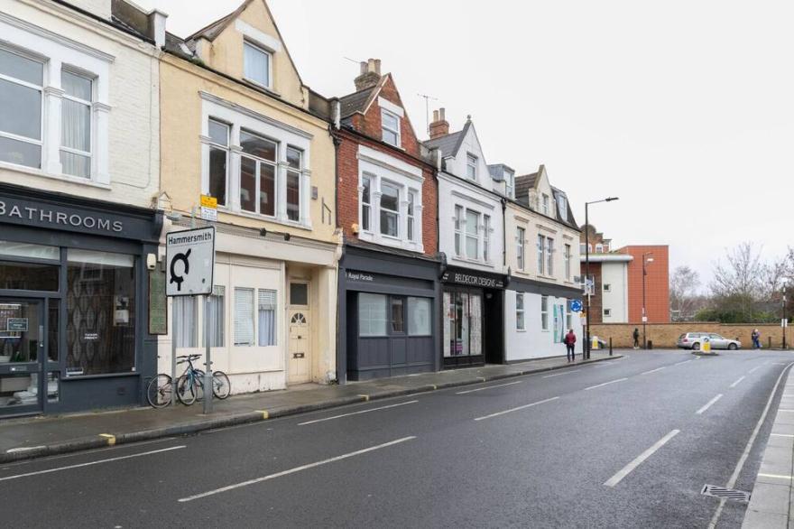 Newly Built Fulham 1BR nr Parsons Green Tube, by Blueground