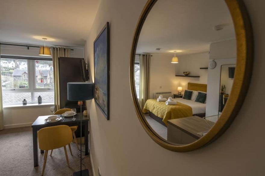 Glenlivet Apartment  -  An Apartment  That Sleeps 2 Guests  In 1 Bedroom