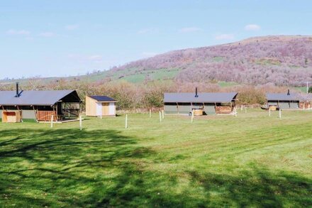 Hebog Glamping Lodge