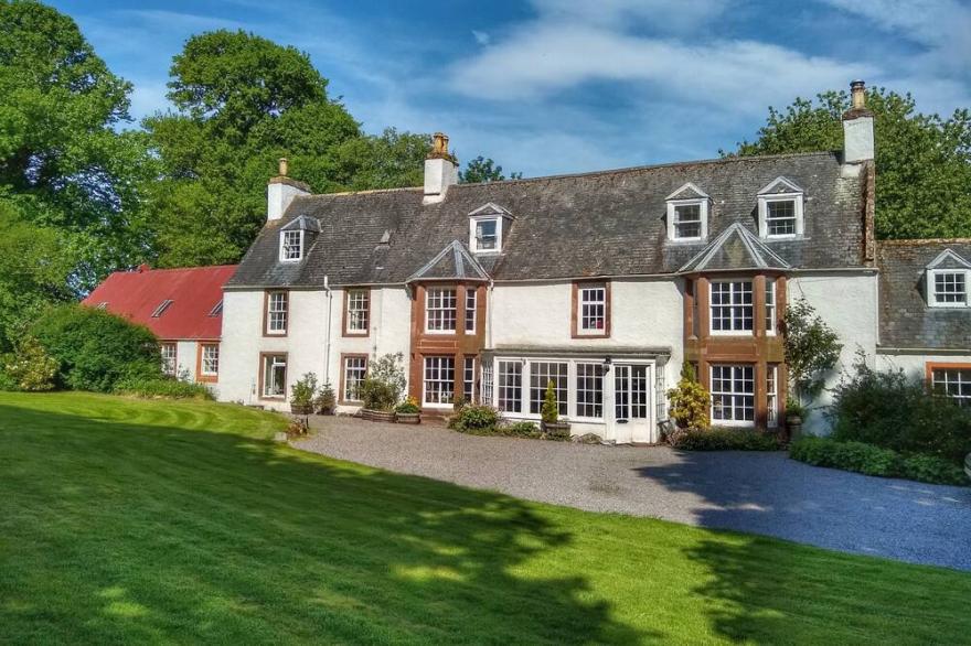 East Wing: 1 Bed Cottage Attached To Former 1730 Manse Nr Dingwall/Strathpeffer