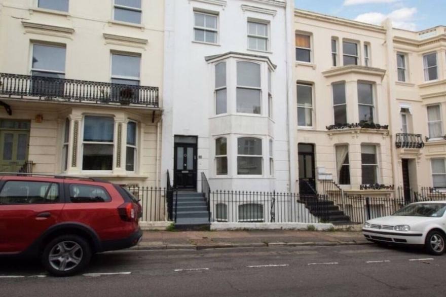 A large, beautifully styled home in Brighton sleeps12