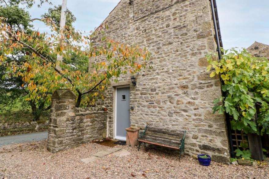 COVERDALE COTTAGE, family friendly in Carlton-In-Coverdale