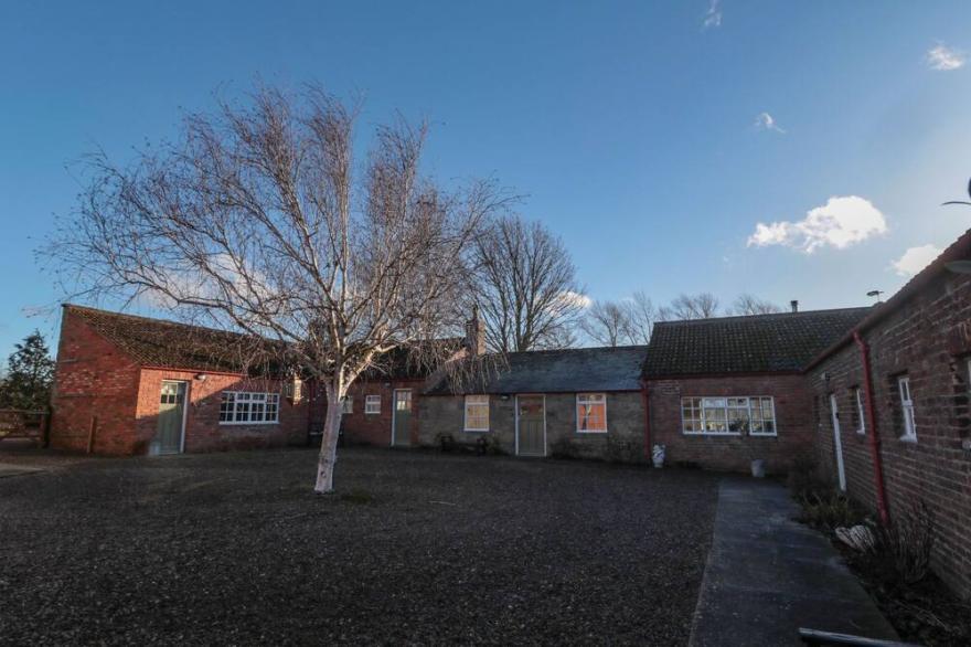 SILVERBIRCH, pet friendly, with a garden in Cornhill-On-Tweed