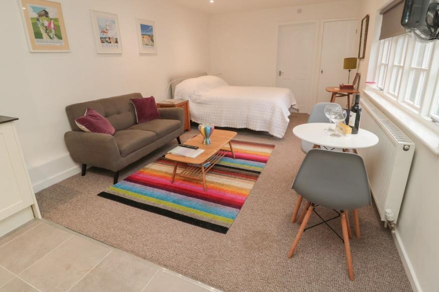 SILVERBIRCH, pet friendly, with a garden in Cornhill-On-Tweed