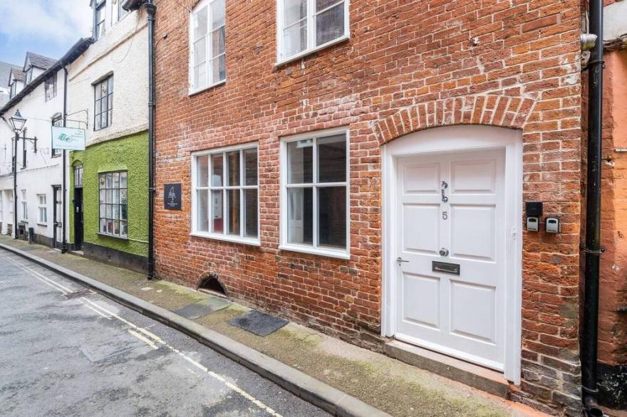'goshawk' 1 Bed Apartment In Ludlow Town Centre