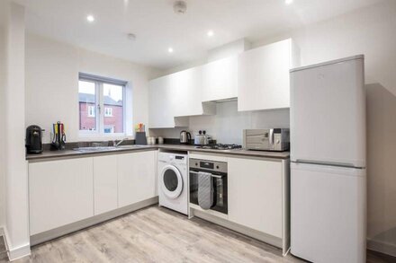 Modern 3 Bedroom House in Central Derby