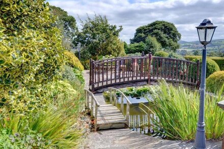 1 Dolwen Farm Shop in the beautiful Abergele