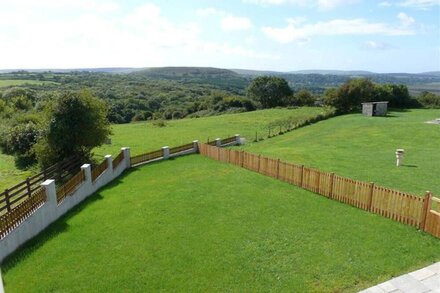 Llanelen Farm, Sleeps 4