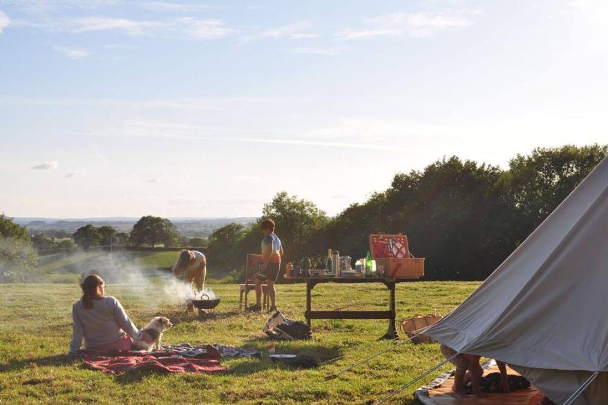 Immaculate And Cosy Bell Tent In Shaftesbury, UK