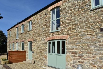 3 bedroom accommodation in Mount Hawke, near St Agnes