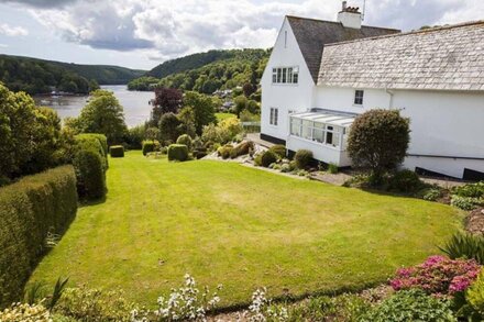 Spectacular views and outstanding garden in peaceful location