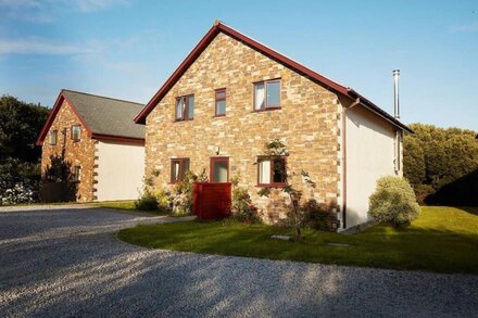 KingFisher Hot Tub & log Burner house,Indoor Pool