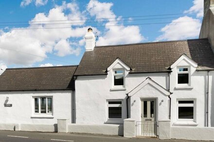 MORLAN COTTAGE, family friendly in Newport, Pembrokeshire