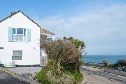 Carveth, located in the picturesque fishing village of mousehole with amazing sea views