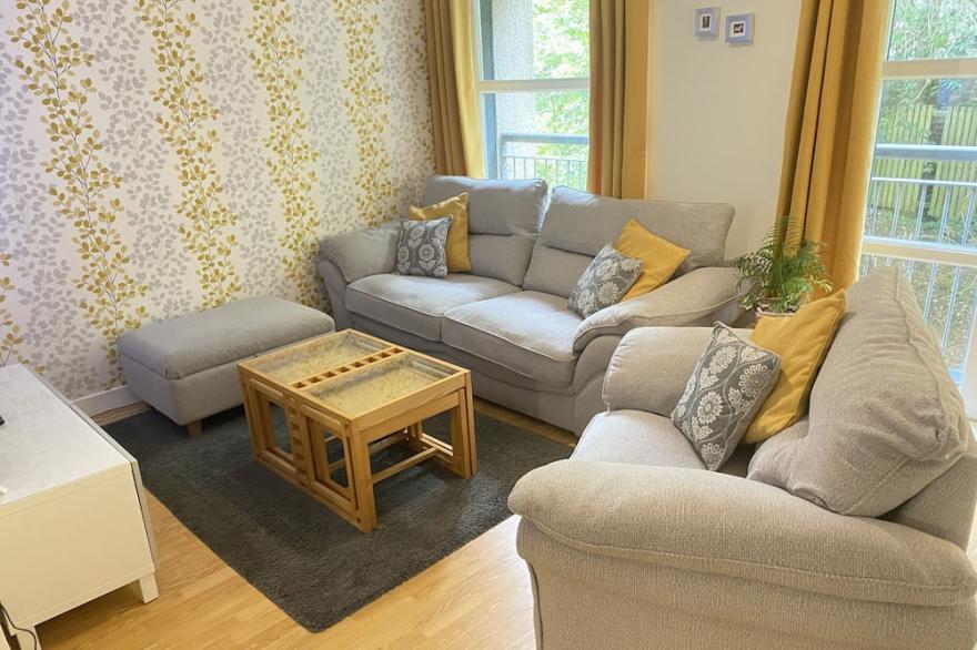 Superbly decorated newly built 2 bedroom Apartment in the heart of Paisley
