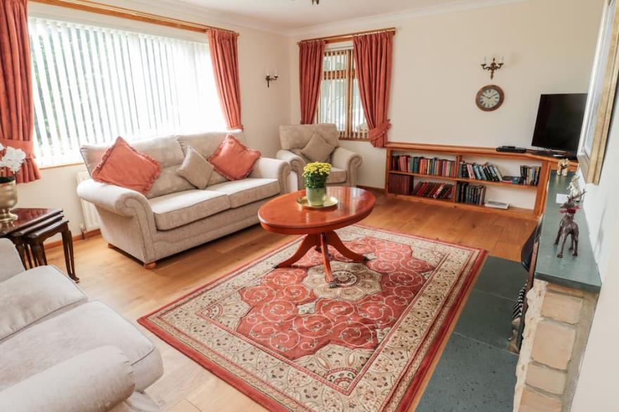 ROSE BANK, pet friendly, with a garden in Belford
