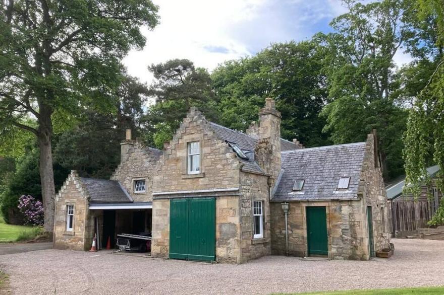 Country Cottage Apartment 20 Minutes From St Andrews