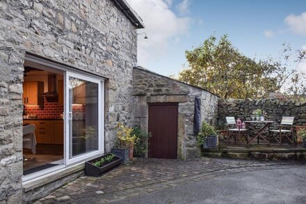 3 bedroom accommodation in Giggleswick, near Settle