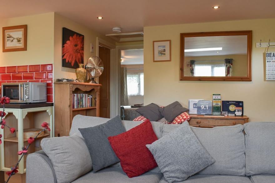2 bedroom accommodation in Axminster