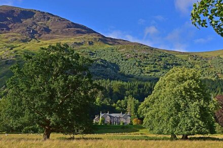 Chesthill House - traditional Scottish properties in stunning Glen Lyon