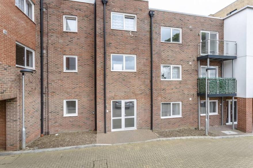 Highview Court - sleeps 4 guests  in 1 bedroom
