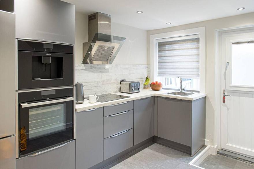 Stylish, newly renovated apartment in central Harrogate