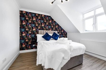 Awesome Loft Flat - Seconds to London’s Best Park!