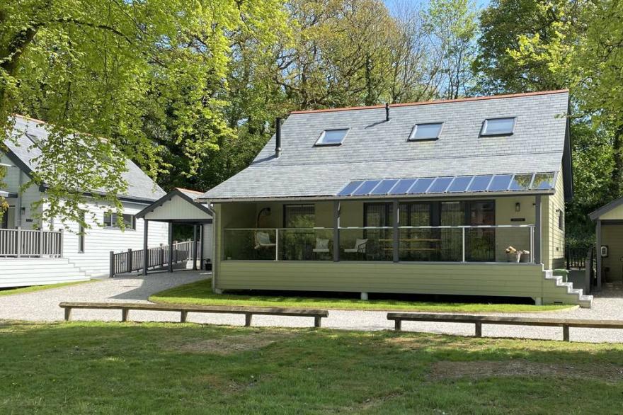 PRIMROSE, pet friendly, luxury holiday cottage in Bodmin