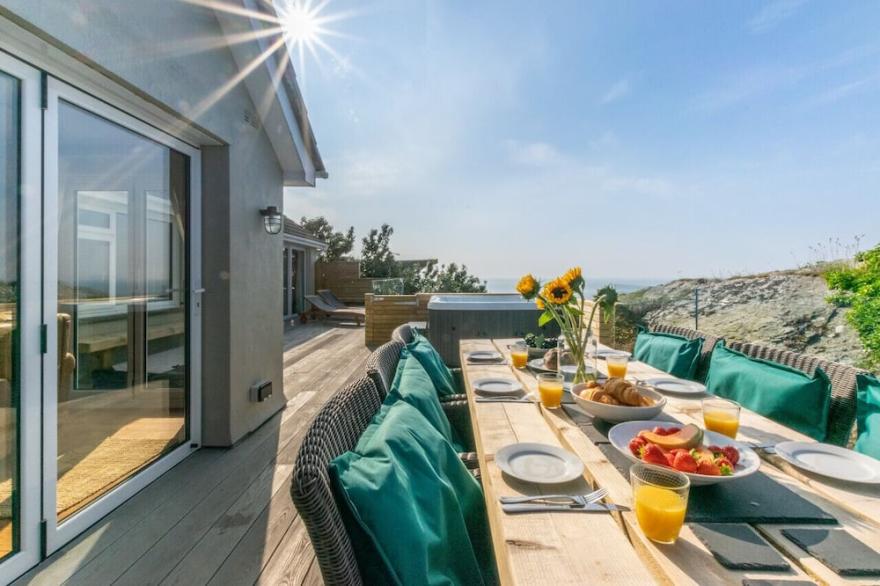 Pencarreg - Four Bedroom House, Sleeps 8