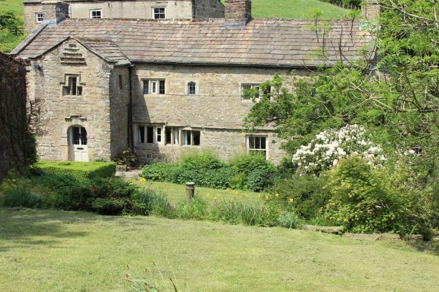 Countersett Hall, Historic Manor House, Sleeps 7, Nr Bainbridge, Askrigg & Hawes