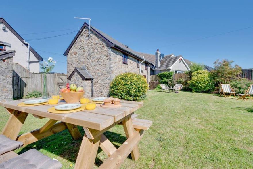 Cob Cottage In The Beautiful Swansea