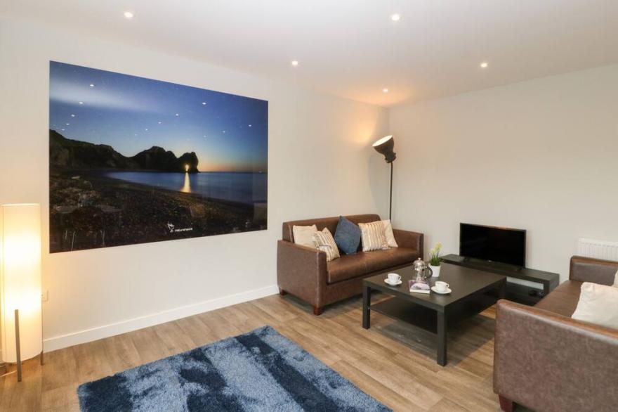 DIRDALE, pet friendly, with a garden in Weymouth