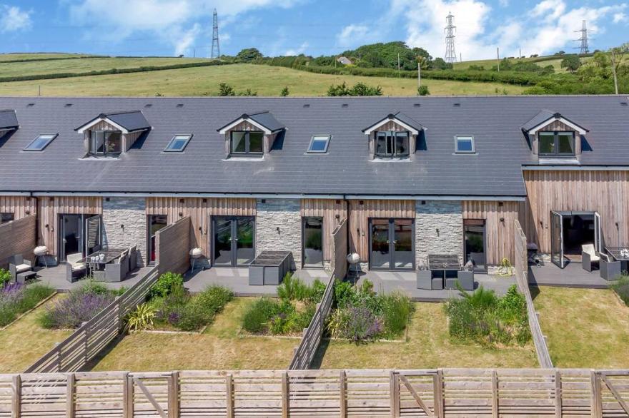 DIRDALE, pet friendly, with a garden in Weymouth