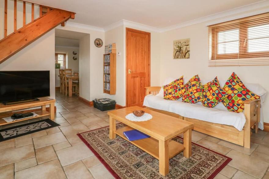 THE COACH HOUSE, family friendly, with a garden in Goonhavern