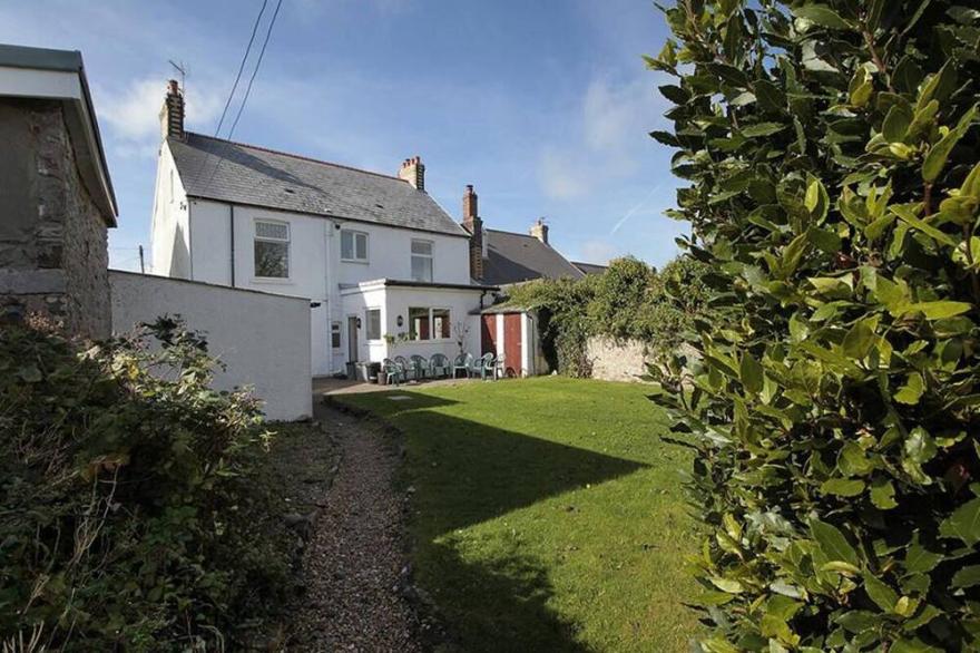 Carreg Lwyd Farmhouse