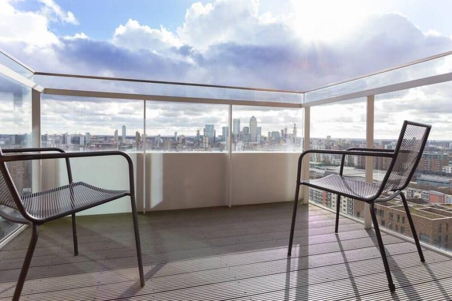 Amazing East London 3 Bedroom Apartment With London Views