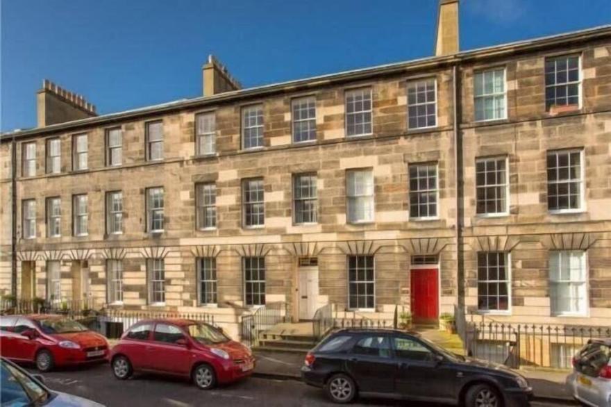 Central New Town Flat, 10 Mins From Princes Street