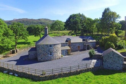 Gellilwyd Fach in the beautiful Dolgellau