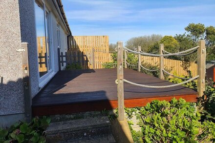 BRAMBLES, family friendly, character holiday cottage in Mevagissey