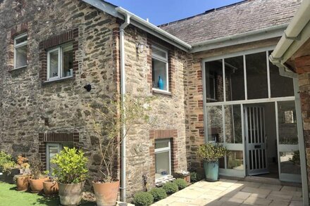 Stylish holiday barn by beaches and coast, above Salcombe estuary