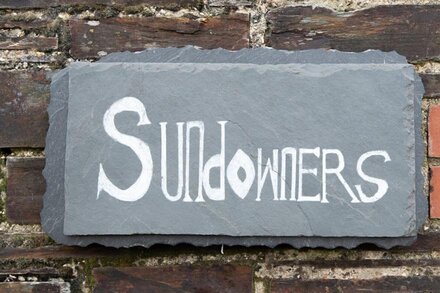 Sundowners, sleeps two accepts pets near Boscastle