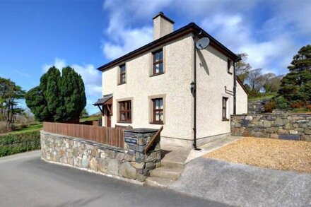 Vacation home Llanfaglan House in Caernarfon - 5 persons, 3 bedrooms