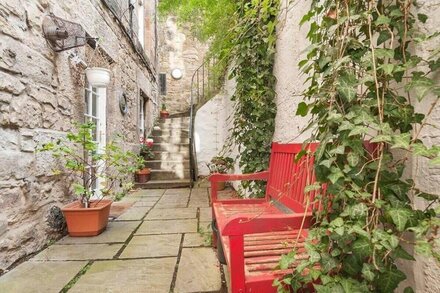 Stylish Georgian Flat in New Town