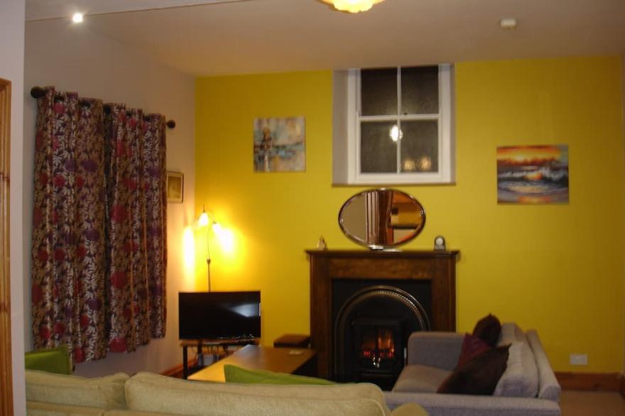 Stylish, Cosy, Family-Friendly Former Chapel in Heart of Staithes. Sleeps 8 (9)