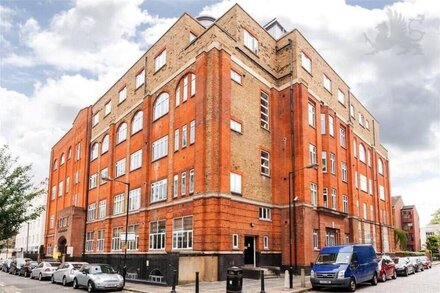 Trendy East London Apartment near Shoreditch