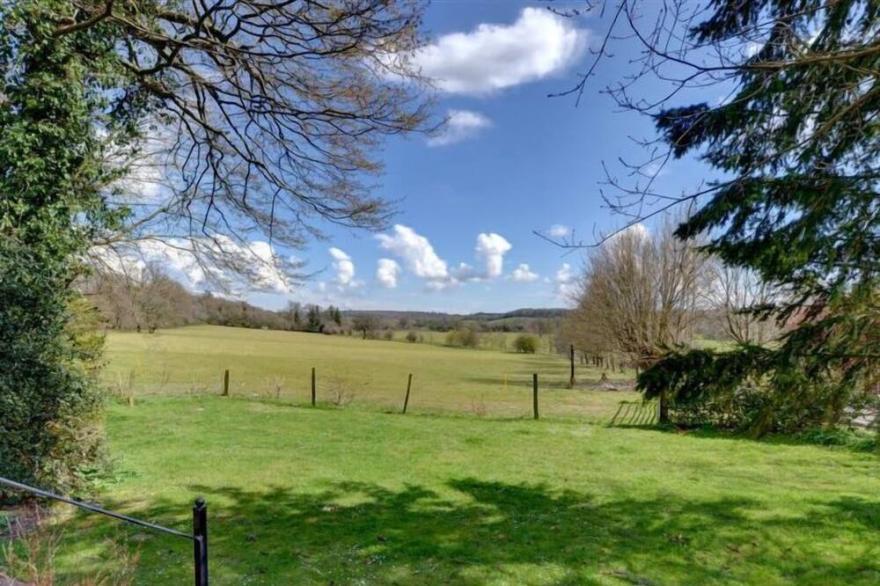 Vacation Home Valley View Barn In Royal Tunbridge Wells - 6 Persons, 3 Bedrooms